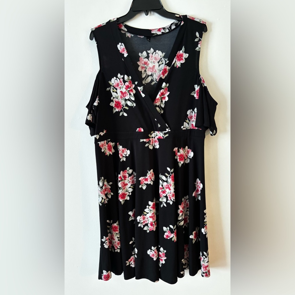 Torrid Black Floral Cold Shoulder Casual Dress 2x